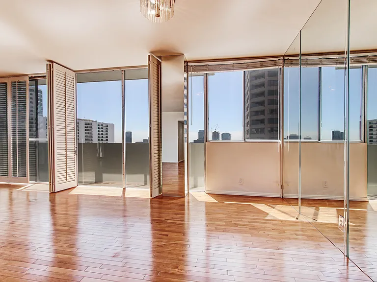 10433 Wilshire Blvd #1001 — Photo 7