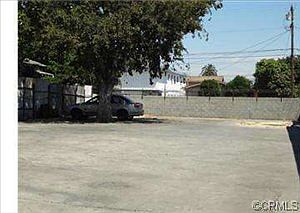 2nd image of 6518 S Alameda St