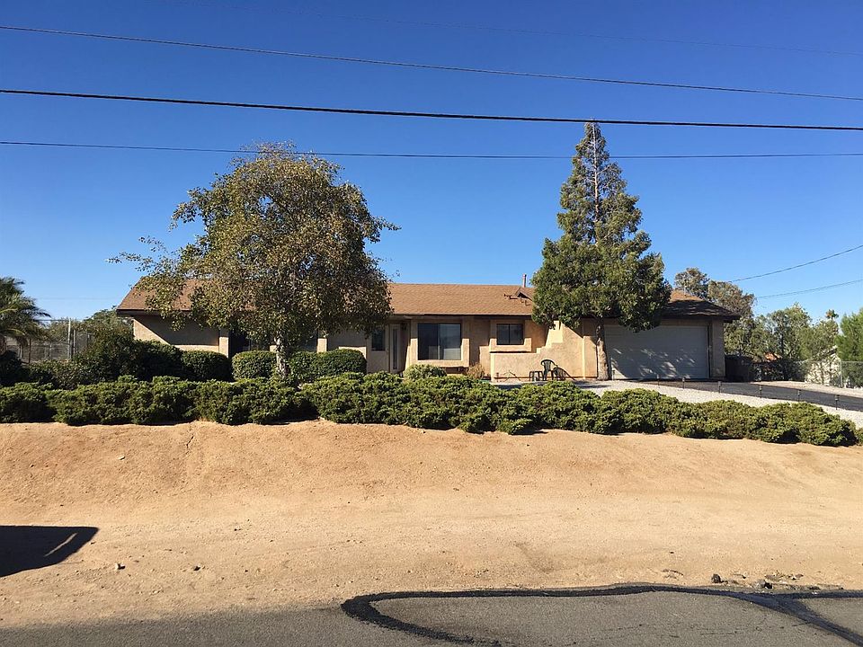 1st image of 16890 Palm St