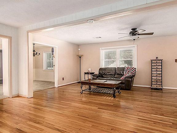 5th image of 10506 Hemwick Dr