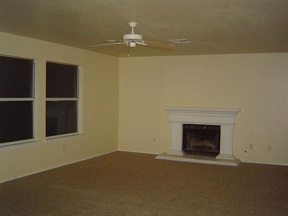3rd image of 801 Black Isle Dr
