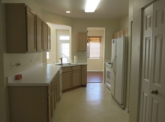 4th image of 181 E Lake Ridge Dr #181