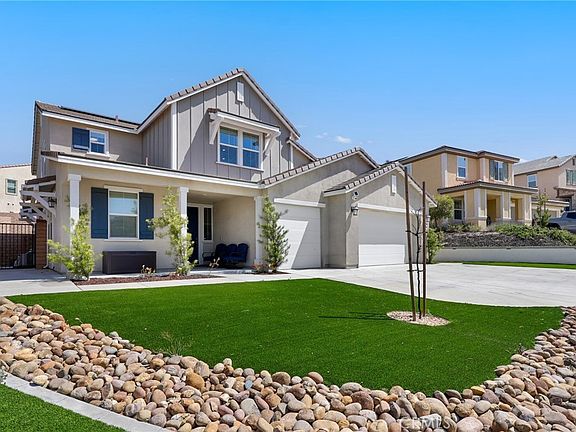 4th image of 1905 Pienza Cir