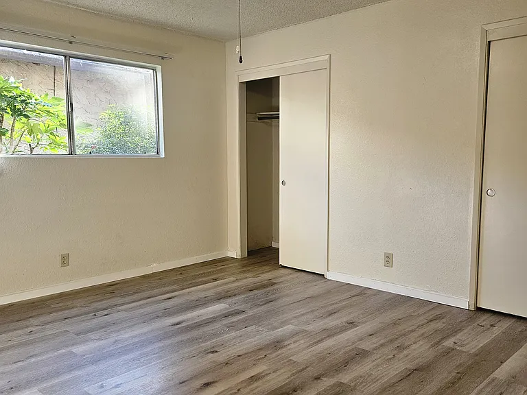 Whispering Trees Apartments — Photo 23
