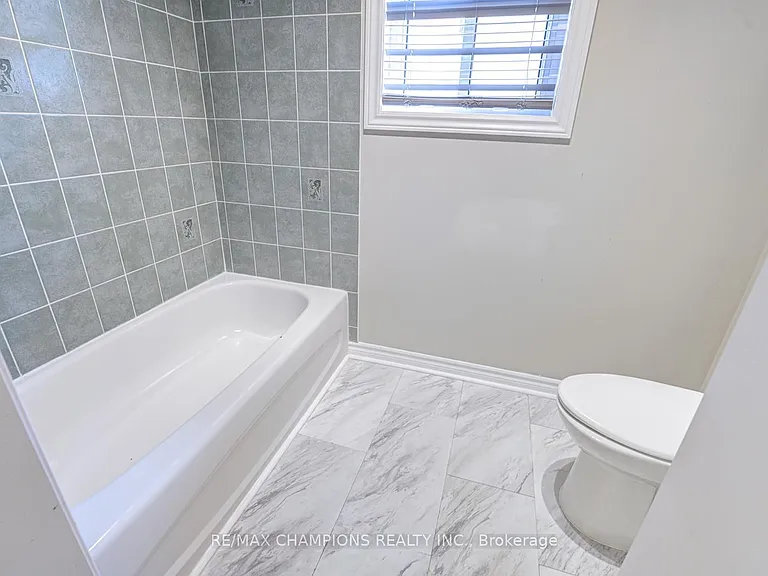 20 Bell St — Photo 34