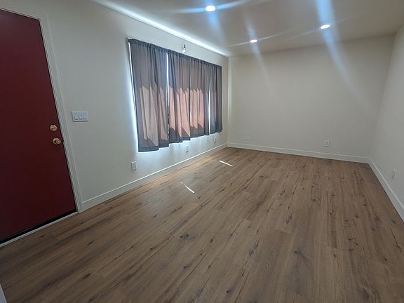 2nd image of 271 Price St #4