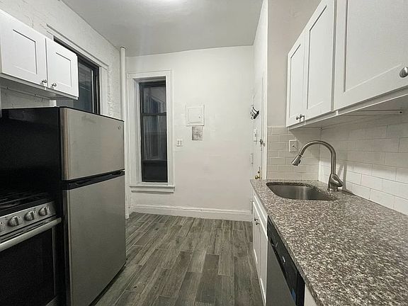 2nd image of 238 E 89th St APT 2C