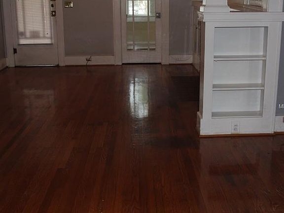 3rd image of 1918 Woodward St