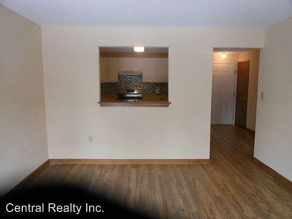 3rd image of 3 Roedean Dr APT 304