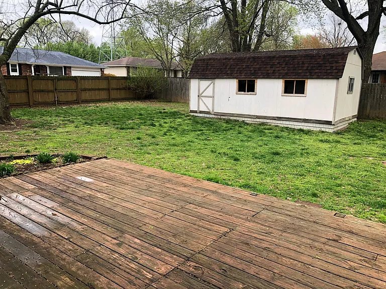 2799 W Buena Vista St — Photo 21