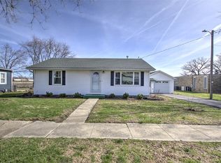 202 S Jackson St, Cerro Gordo, IL 61818