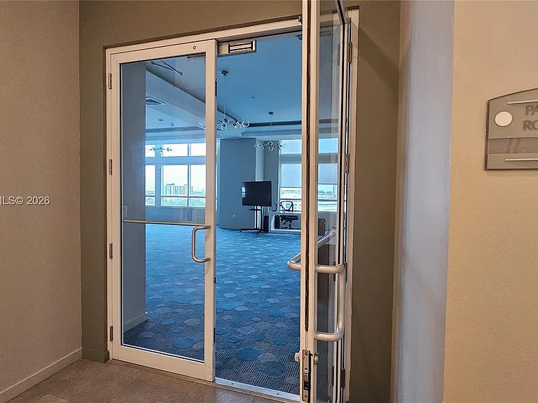 1900 N Bayshore Dr #3019 — Photo 28