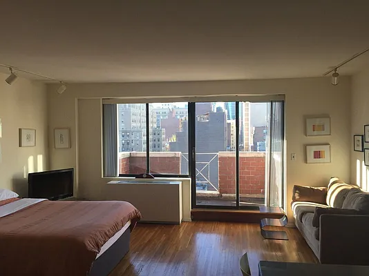 Rented by Apt 168 Inc | media 31