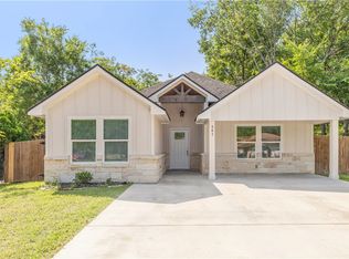 301 S Hutchins St, Bryan, TX 77803