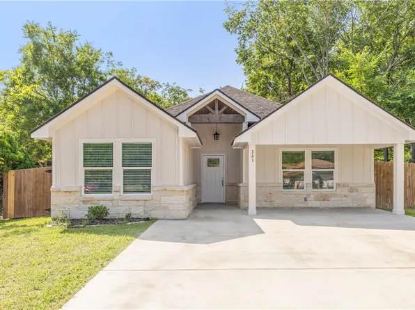 301 S Hutchins St, Bryan, TX 77803