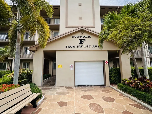 1400 SW 137 Avenue #107f, Pembroke Pines, FL 33027