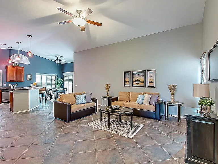 44189 W Pioneer Rd — Photo 1