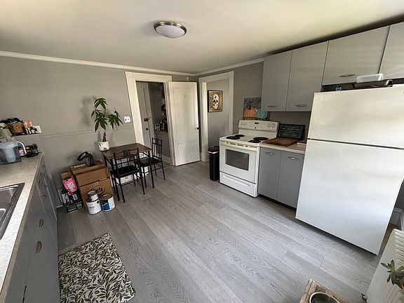 3rd image of 8 Kimball Ave #3