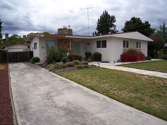 2nd image of 148 Kilmer Ave