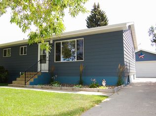 206 11th Ave SW, Sidney, MT 59270