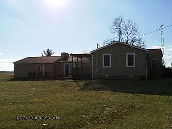 4th image of 168 East Dr #296