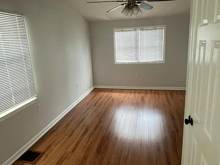 31 Ives St — Photo 12