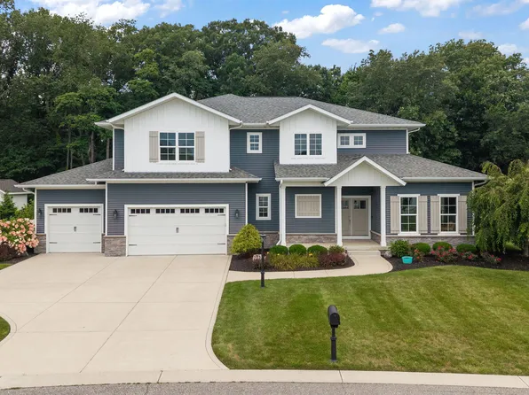 326 W Houghton Dr, Valparaiso, IN 46385