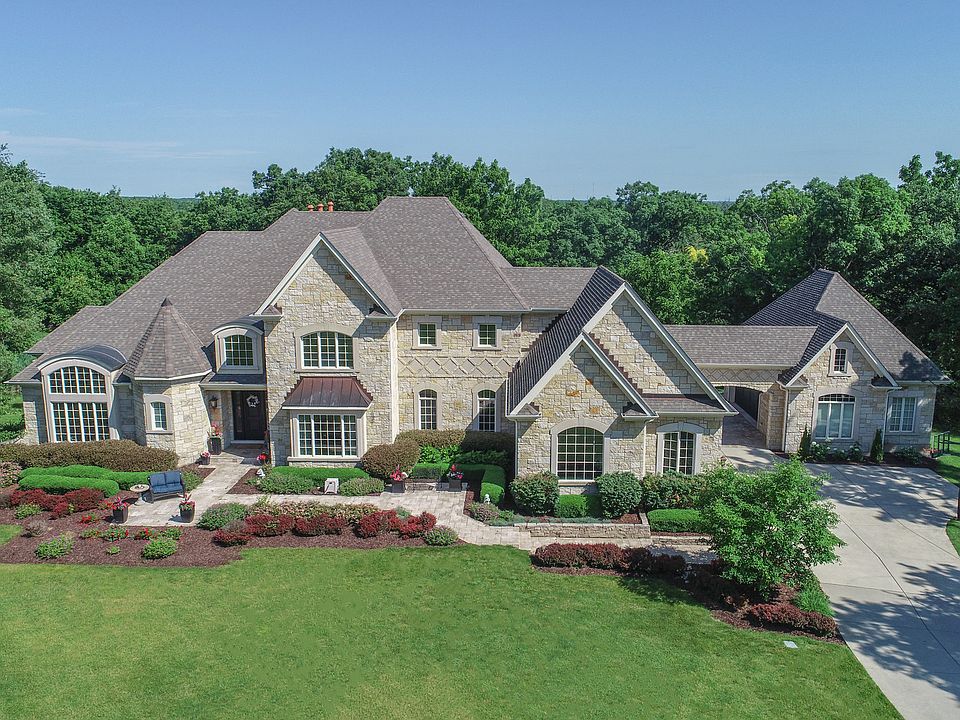 1st image of 38W310 Heritage Oaks Dr