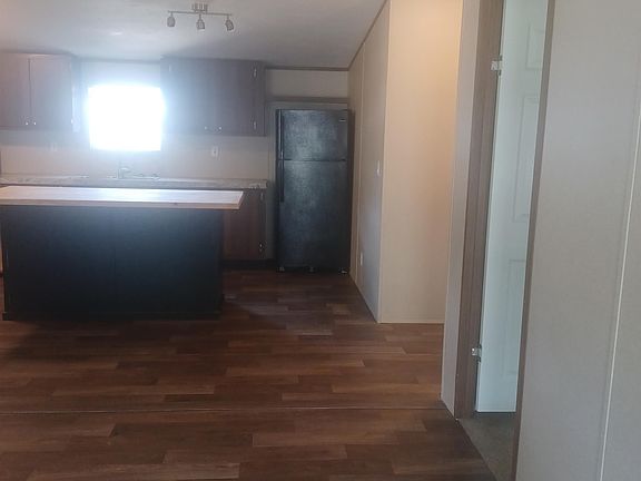 4th image of 2023 E Henderson St #11215104