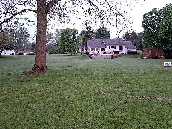 4th image of 4925 Meadowbrook Rd