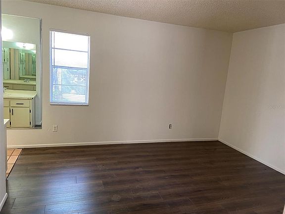 2nd image of 3149 Huron Ave