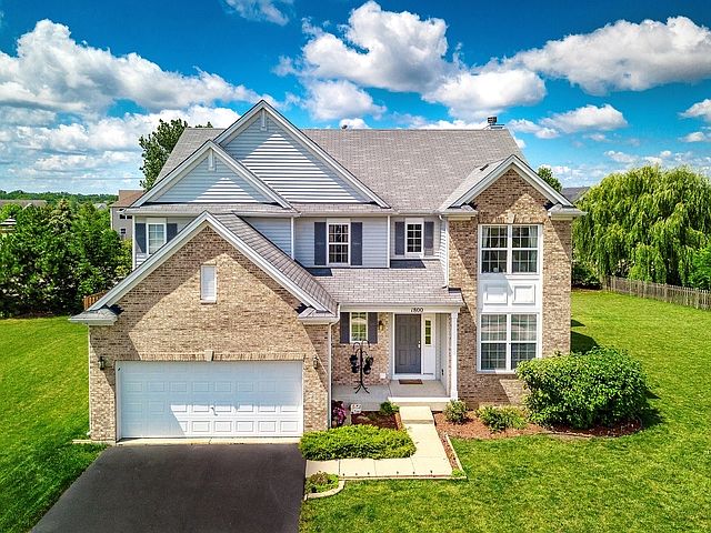 1st image of 1800 Northwood Ln