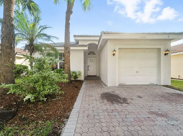 5255 NW 117th Avenue, Coral Springs, FL 33076