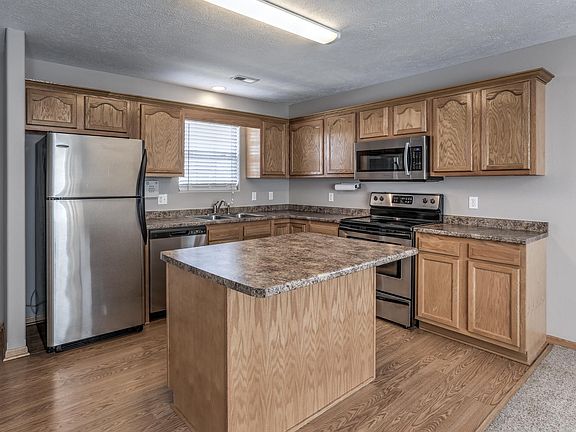 2nd image of 14662 Ames Ct