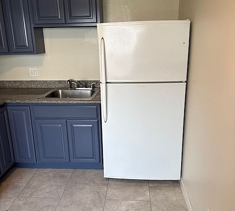 5th image of 1323 Burbeck Ave