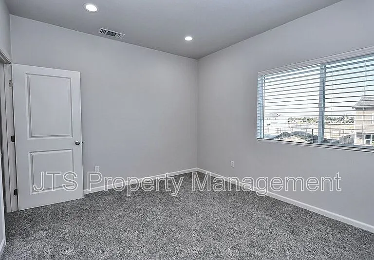 5 Oak Manor Way — Photo 36