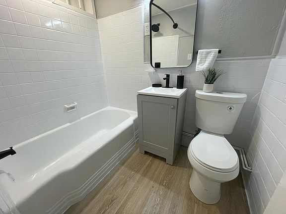 4th image of 6322 Carnation St #6322A