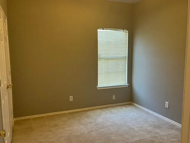 517 E Grubb Dr — Photo 24
