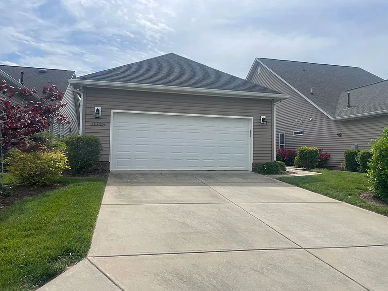 17725 Morehampton Ave — Photo 33