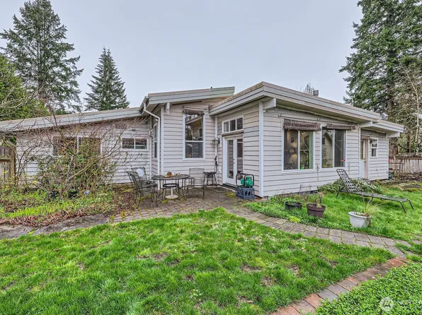 15423 SE 7th Place, Bellevue, WA 98007