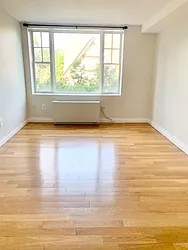 Rented by BARNES New York