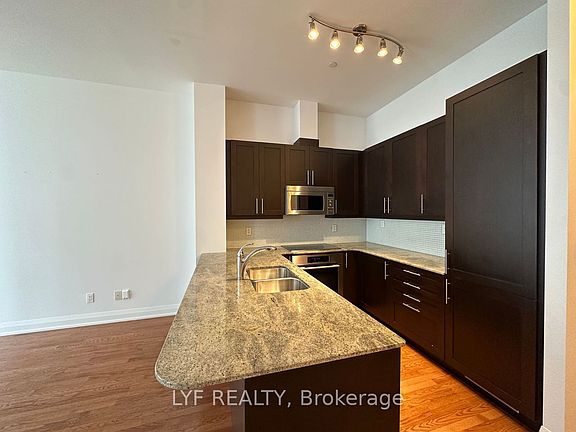 3rd image of 1 Bedford Rd #212