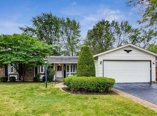 273 W Brantwood Ave, Elk Grove Village, IL 60007