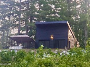390A Housatonic St, Lenox, MA 01240