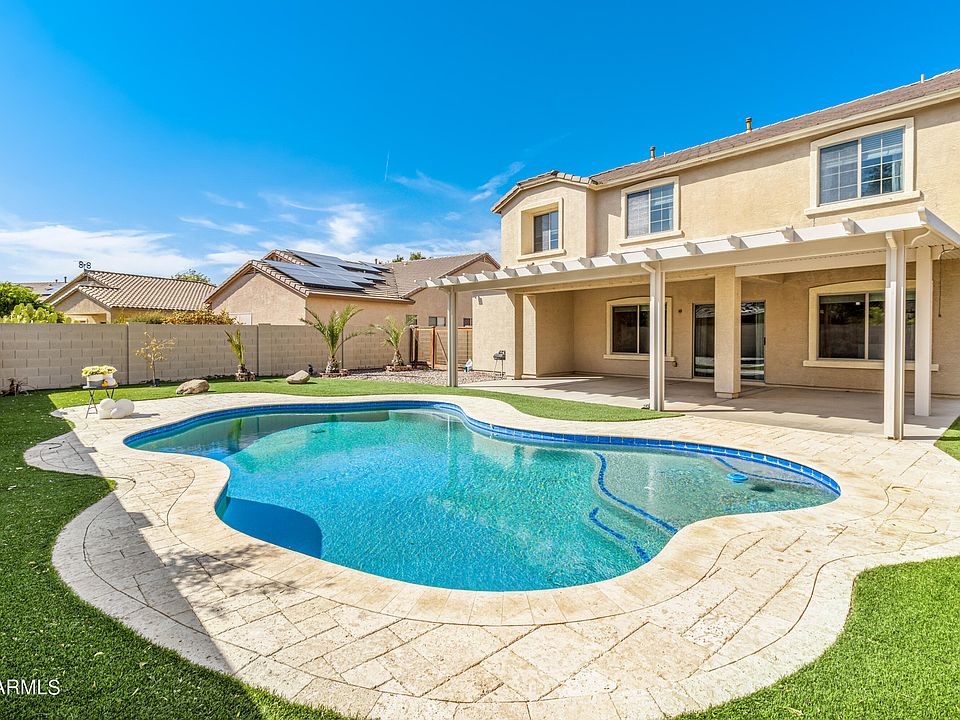 1st image of 123 E HAWAII Drive