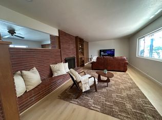 1300 Oak Ave, Carlsbad, CA 92008