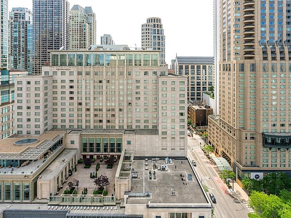 4th image of 777 N Michigan Ave APT 2302