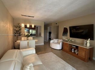 6950 W 6th Ave APT 315, Hialeah, FL 33014