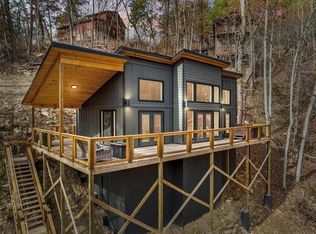 1217 Spring Hollow Ct N, Sevierville, TN 37876
