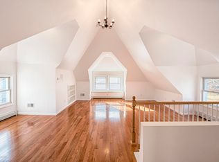 29 E Bergen Pl, Red Bank, NJ 07701